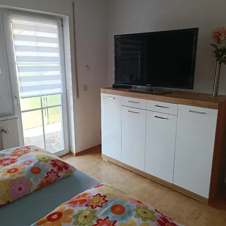 Ferienwohnung Gogelhopf Eg Unterschneidheim Exterior photo